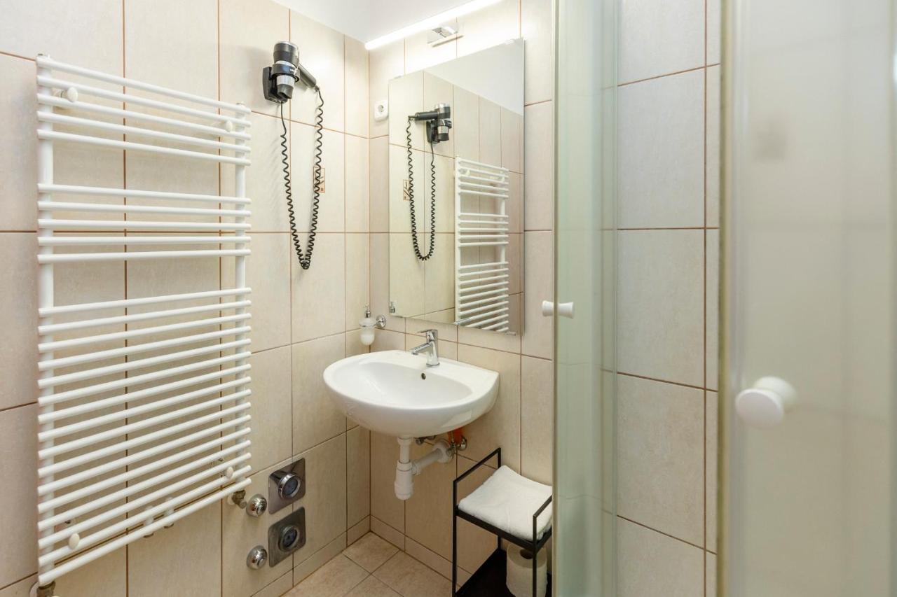 Servita Udvarhaz Eger Exterior foto