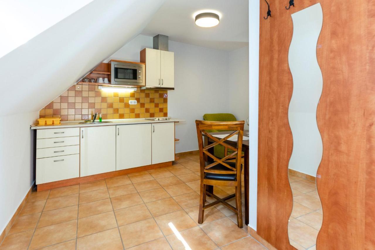 Servita Udvarhaz Eger Exterior foto